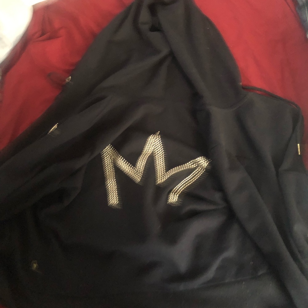 Nicki Minaj black jacket with hoodie
